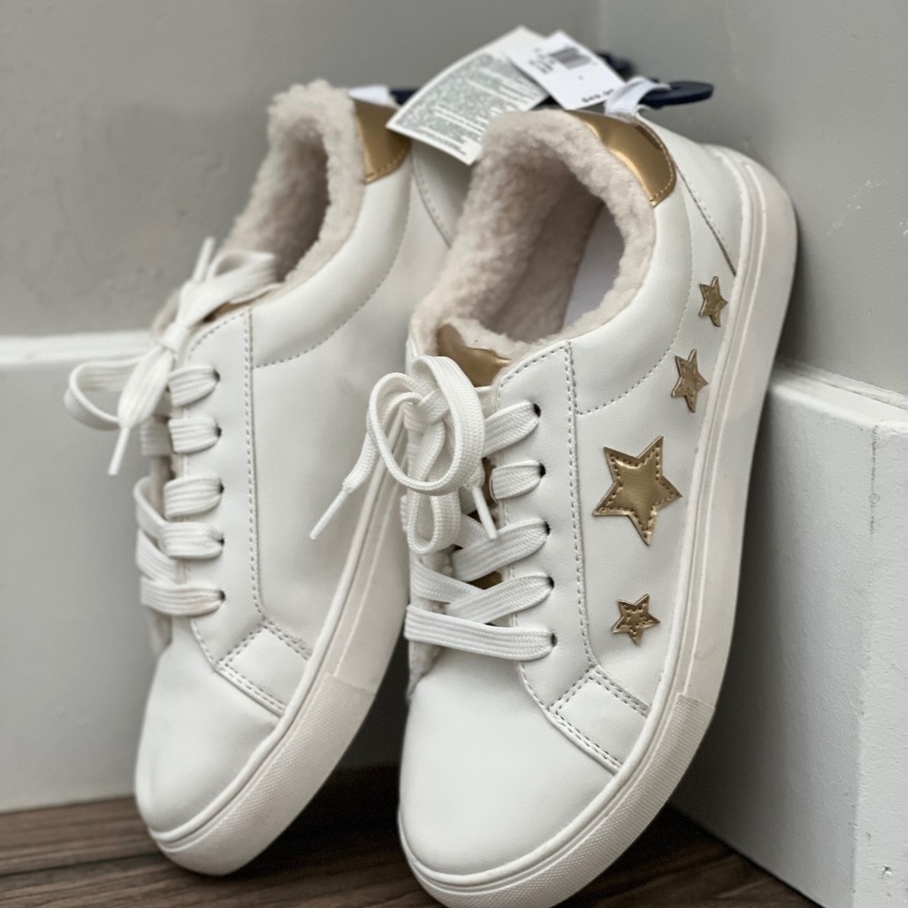 Girls Gap tennis shoes